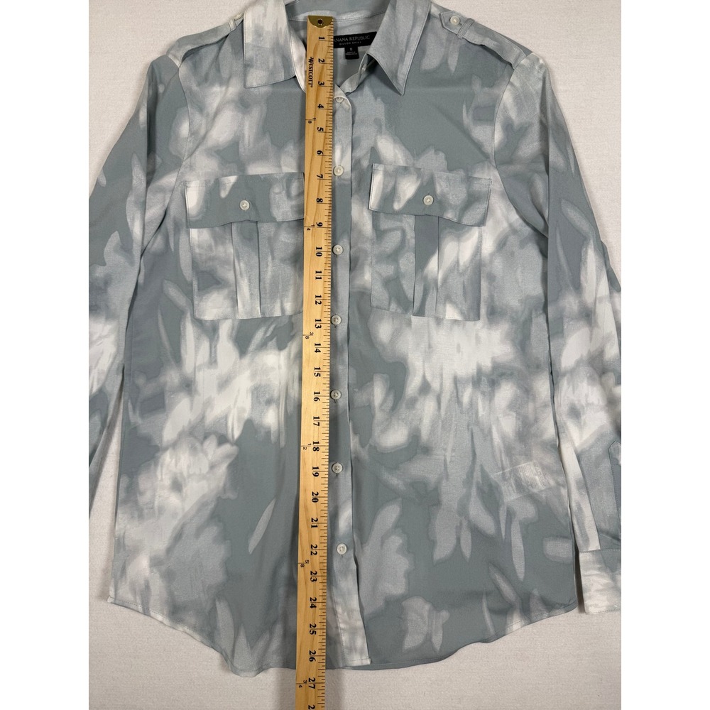 Banana Republic Dillon Shirt Womens Small Blue White Tie Dye Button Down - Picture 6 of 10